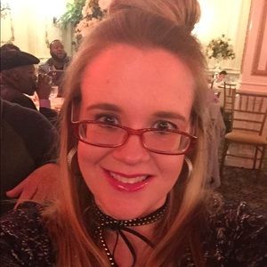 Meet your Posher, Amy